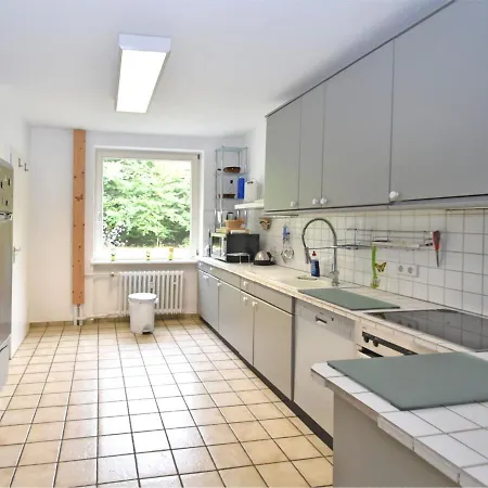 Spacious Near The Area *